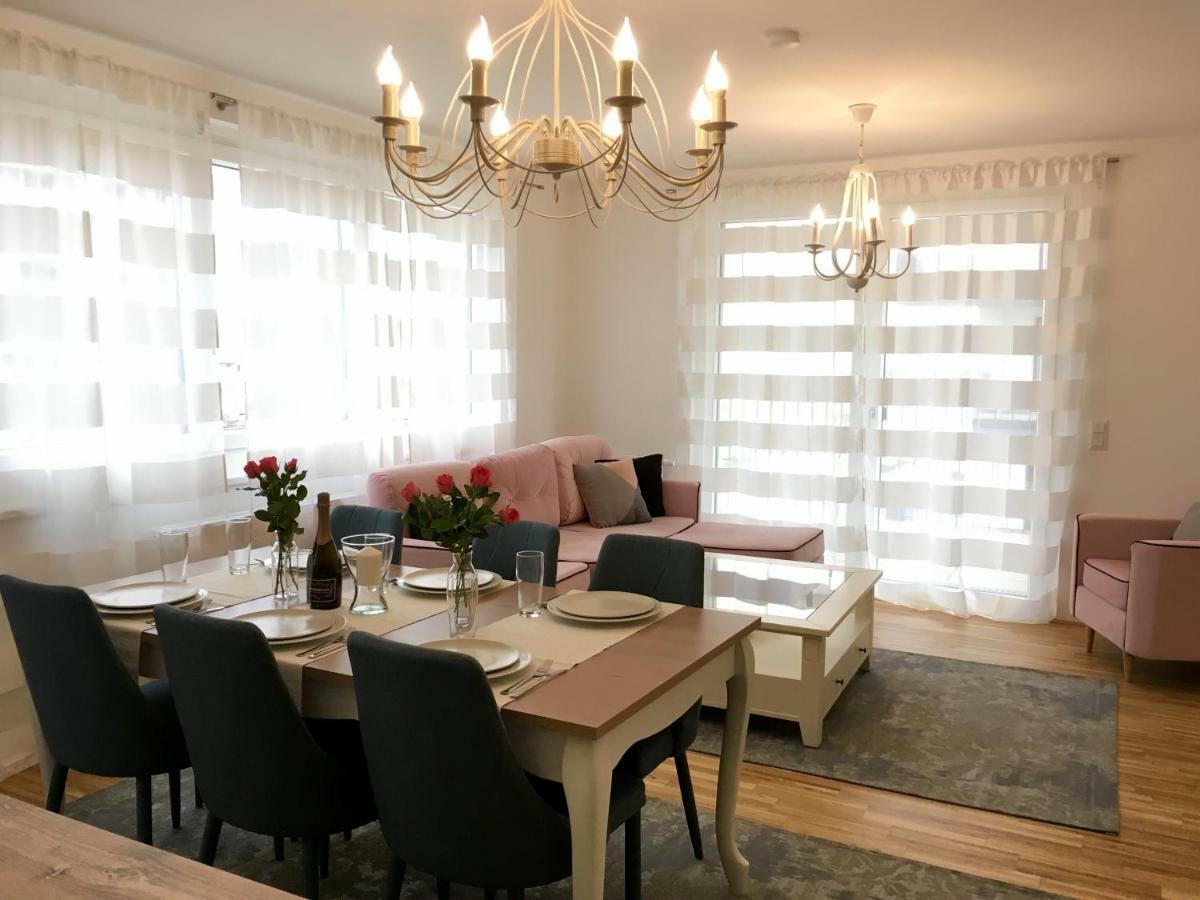 Apartment White Vintage Park View Vienna