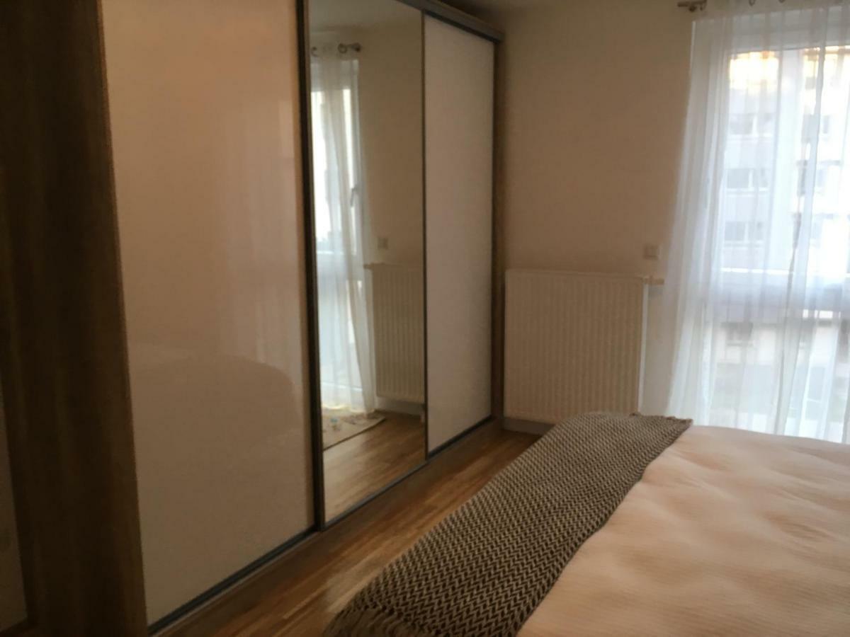Apartment White Vintage Park View Vienna