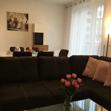 White Vintage Park View Apartment Vienna Exterior photo